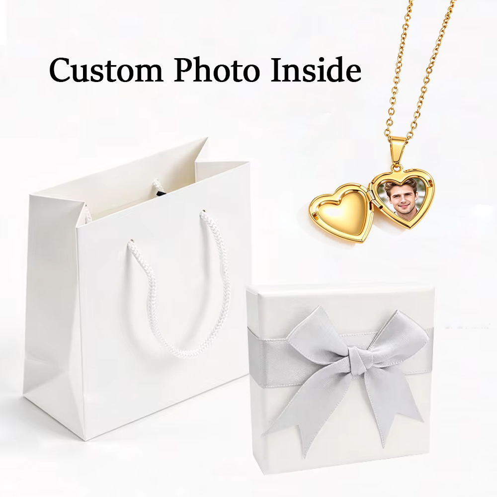 Heart Locket Necklace Photo - Collier avec pendentif en forme de