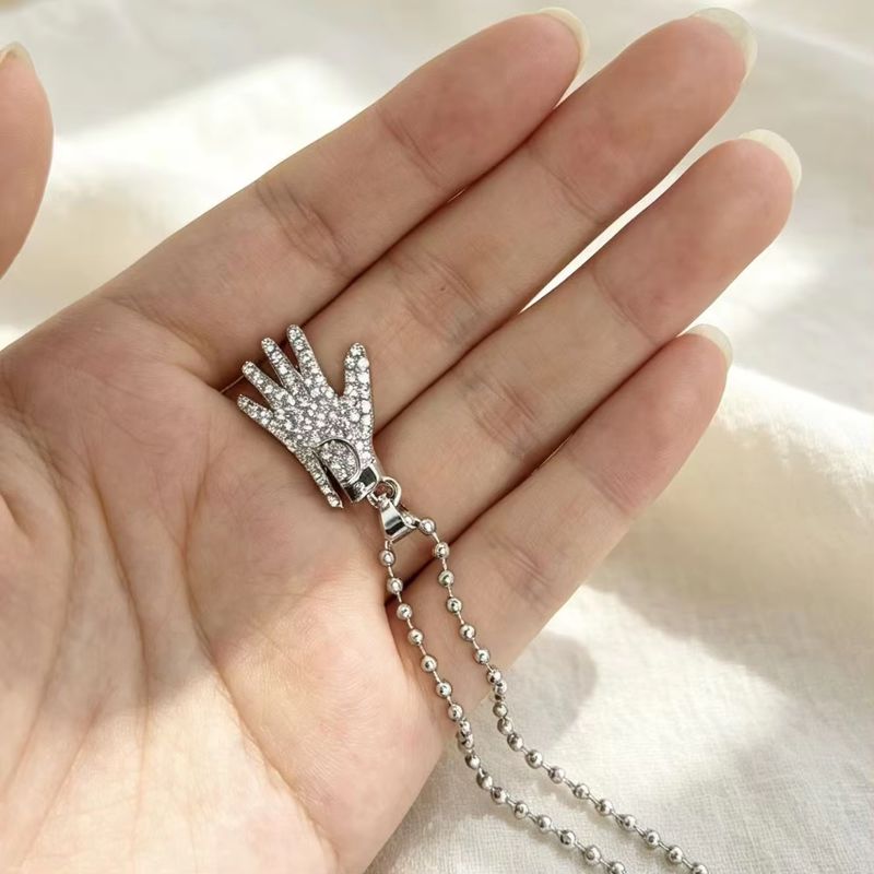 Collier gant de Michael Jackso - Anime Pendant Necklace avis et prix