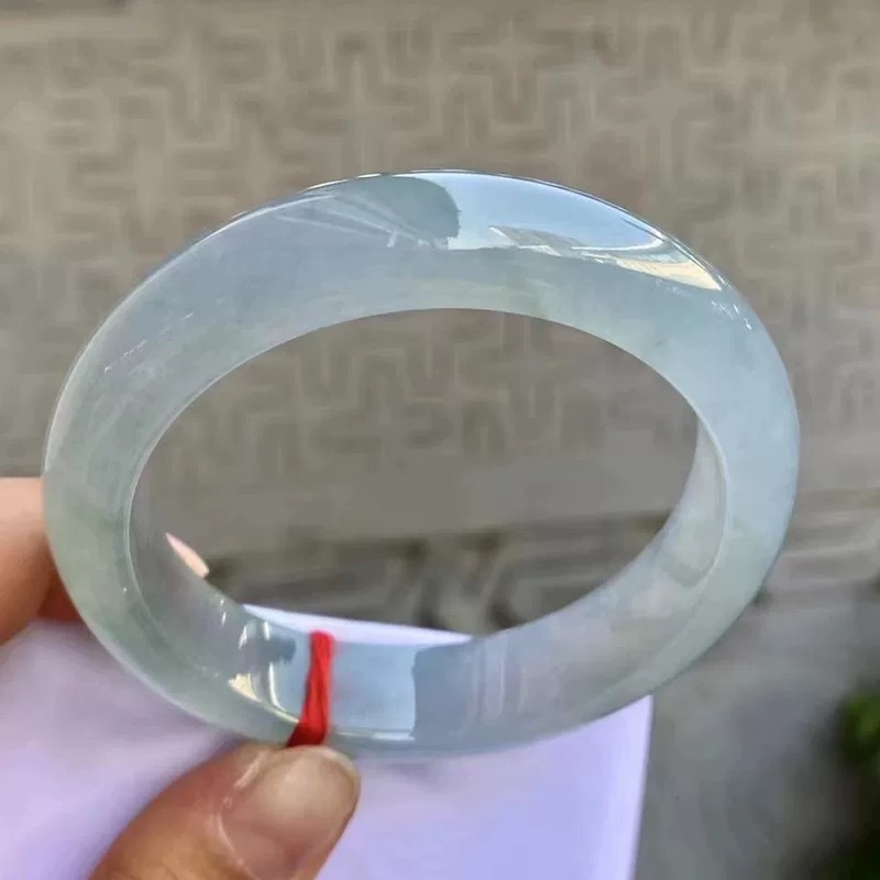 Bracelet en jade translucide,  - Bracelets avis et prix