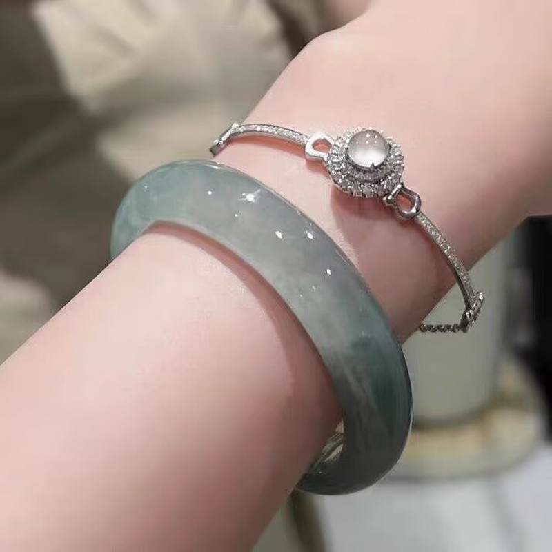 bracelet à motifs floraux en j - Bracelets avis et prix