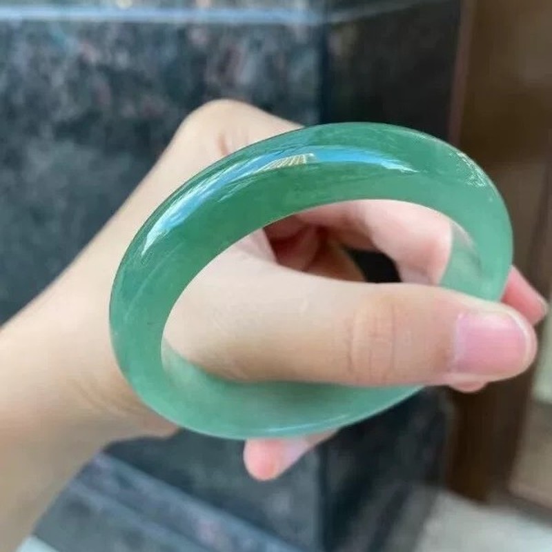 Bracelet en jade élégant, text - Bracelets avis et prix